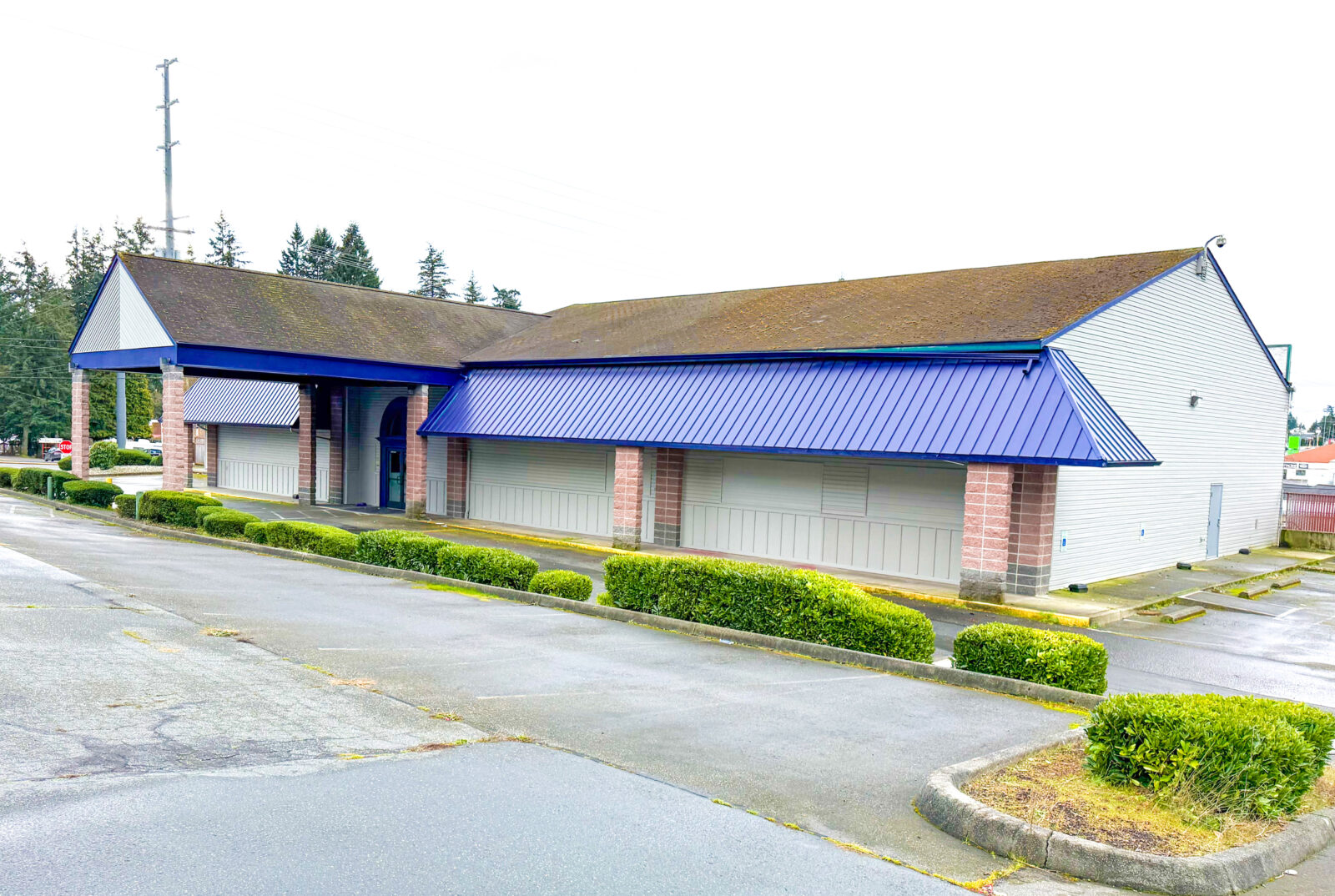 13010 Hwy 99