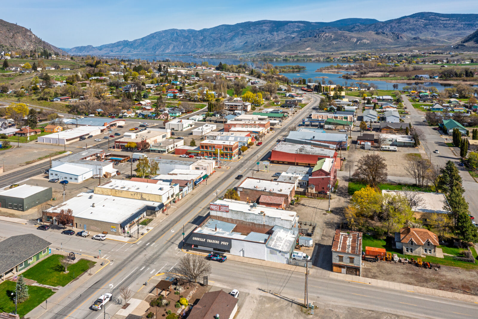 1307 Main St