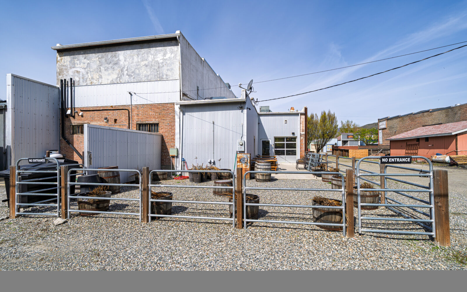 1307 Main St
