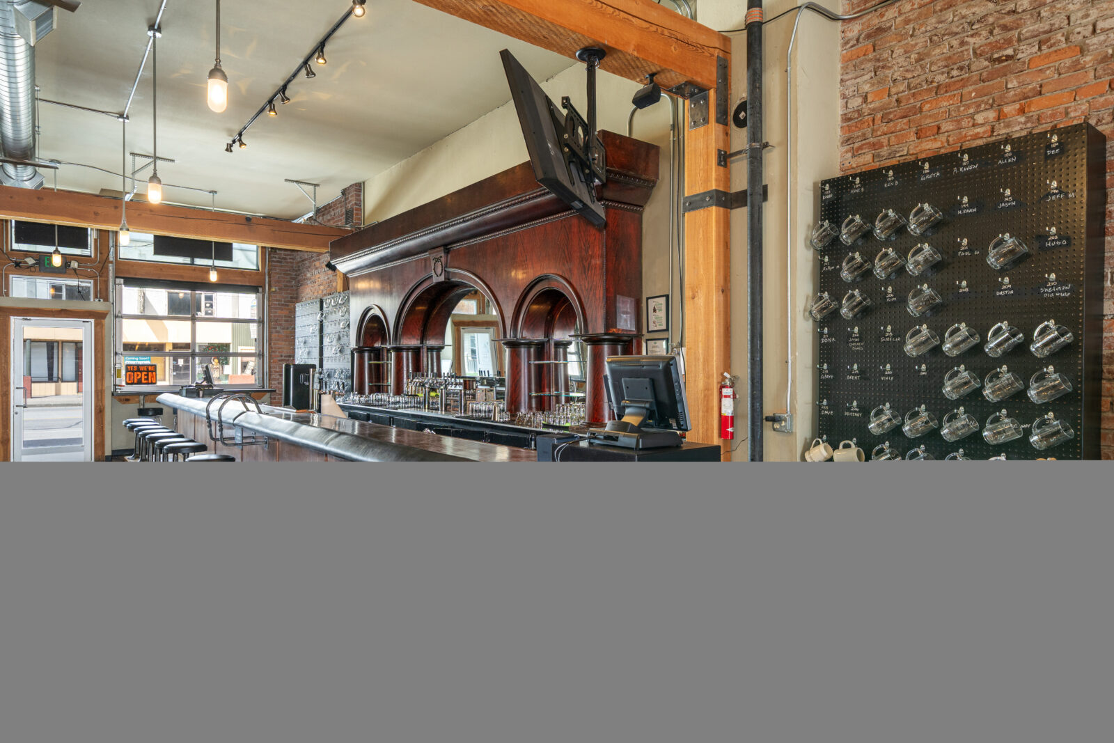 1307 Main St
