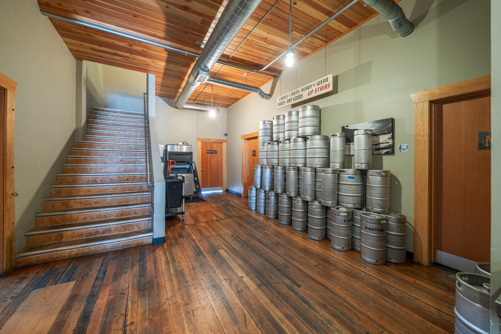 1307 Main St
