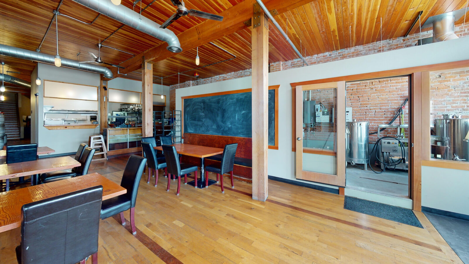 1307 Main St