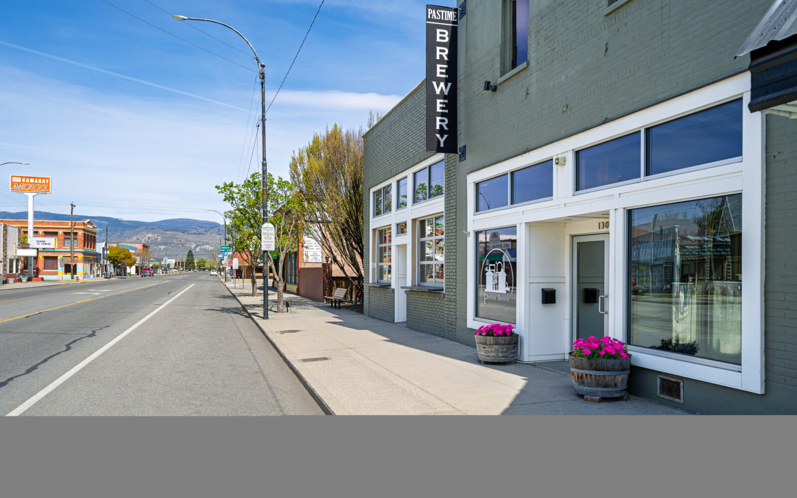 1307 Main St