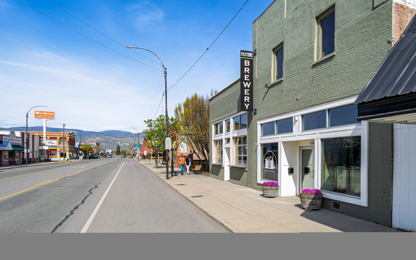 1307 Main St