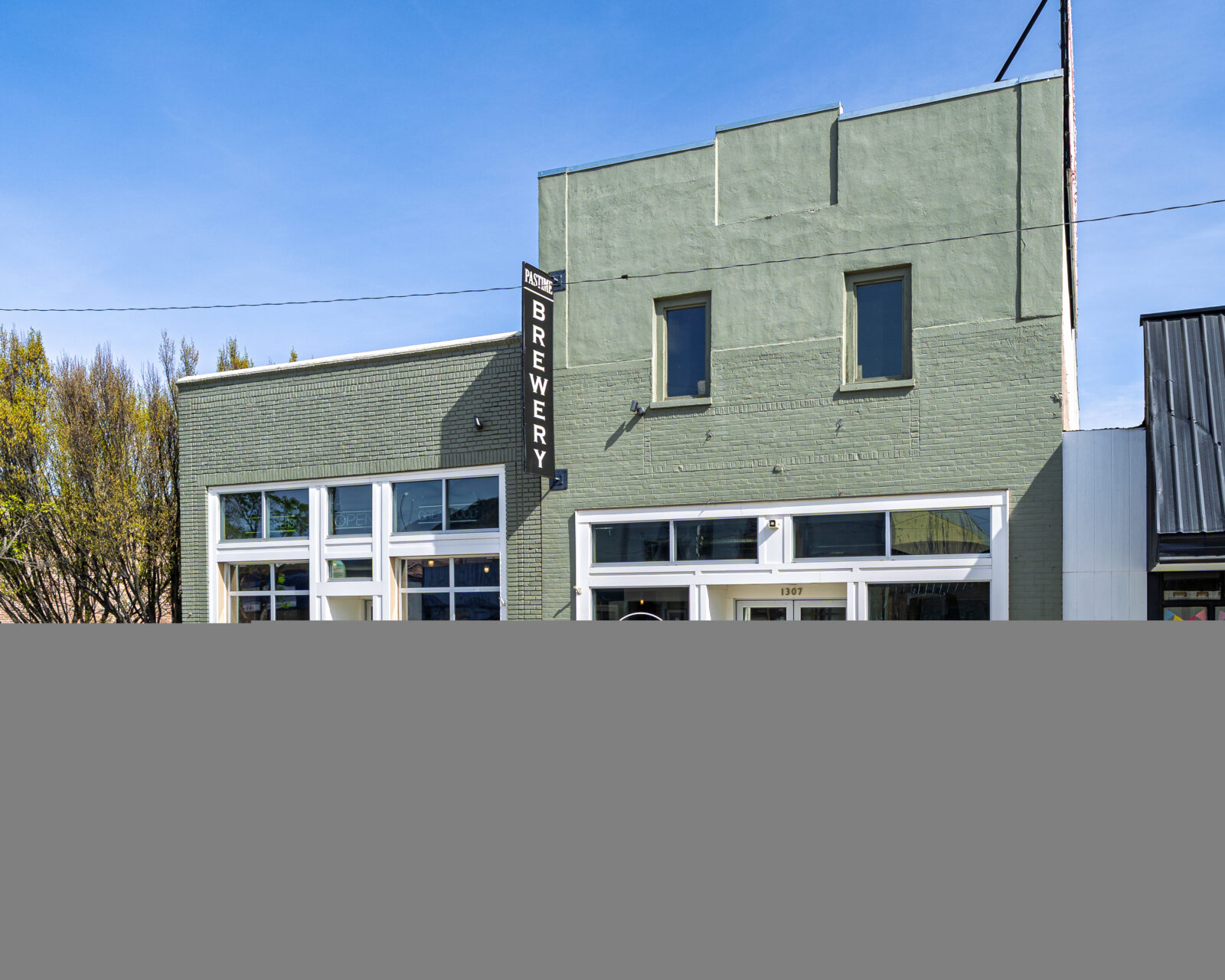 1307 Main St