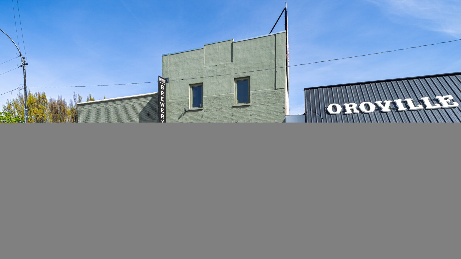 1307 Main St