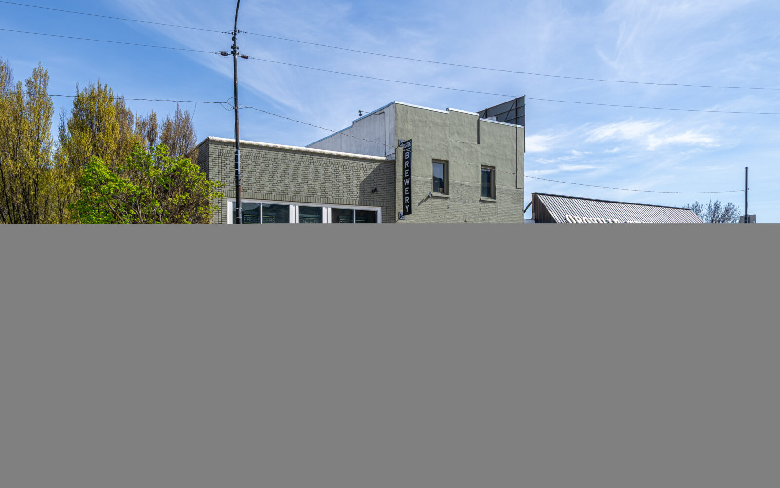 1307 Main St