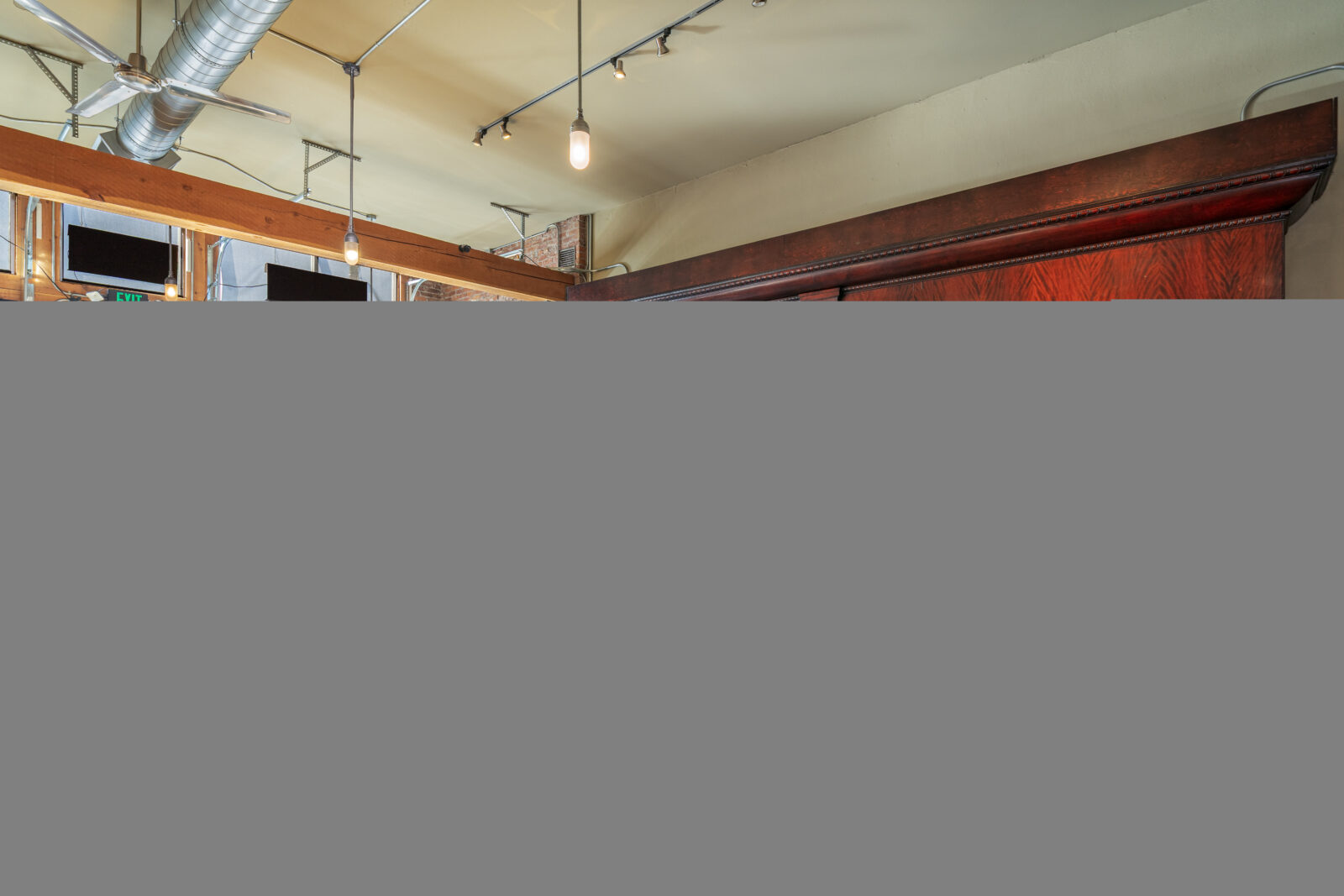 1307 Main St
