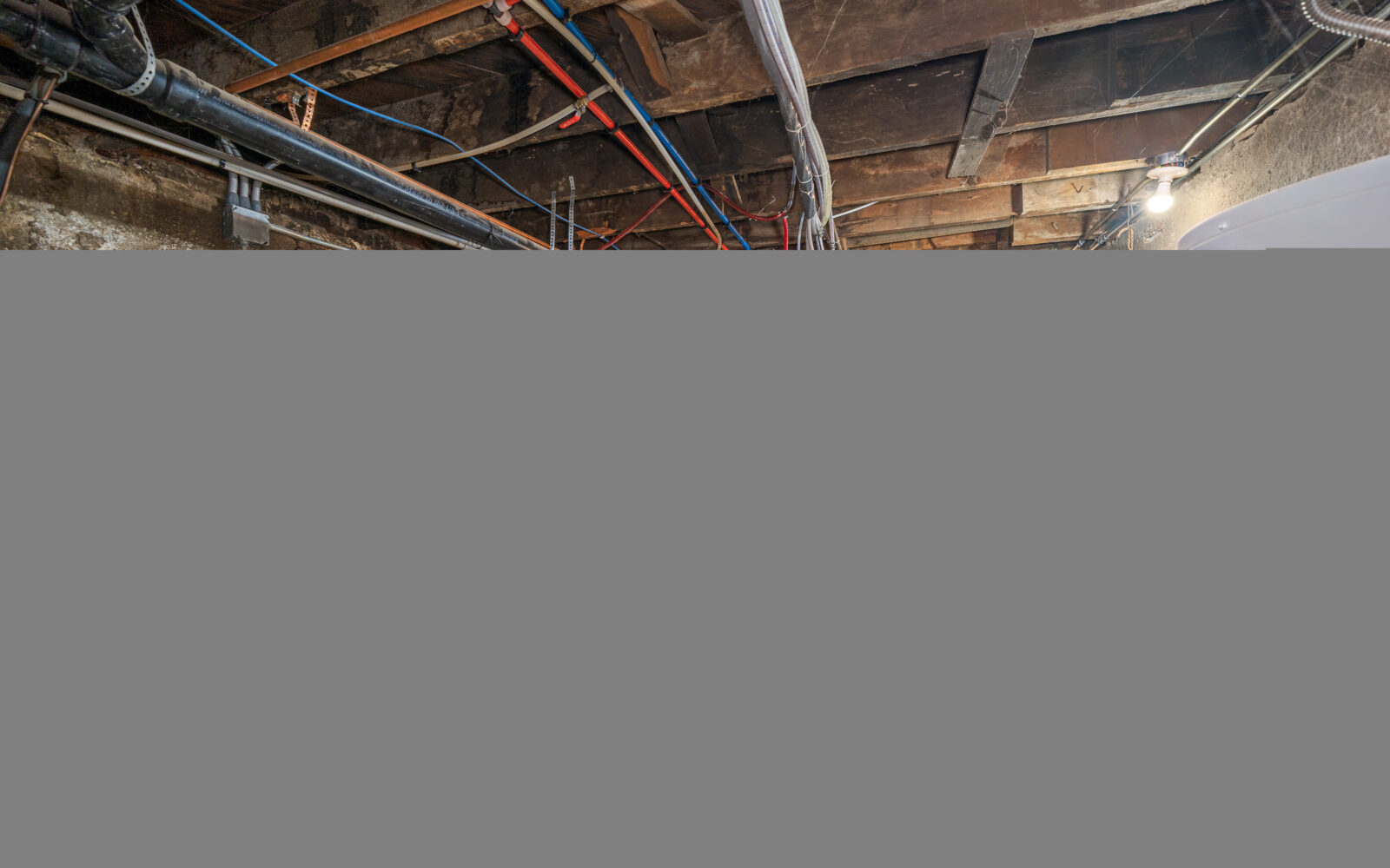 1307 Main St