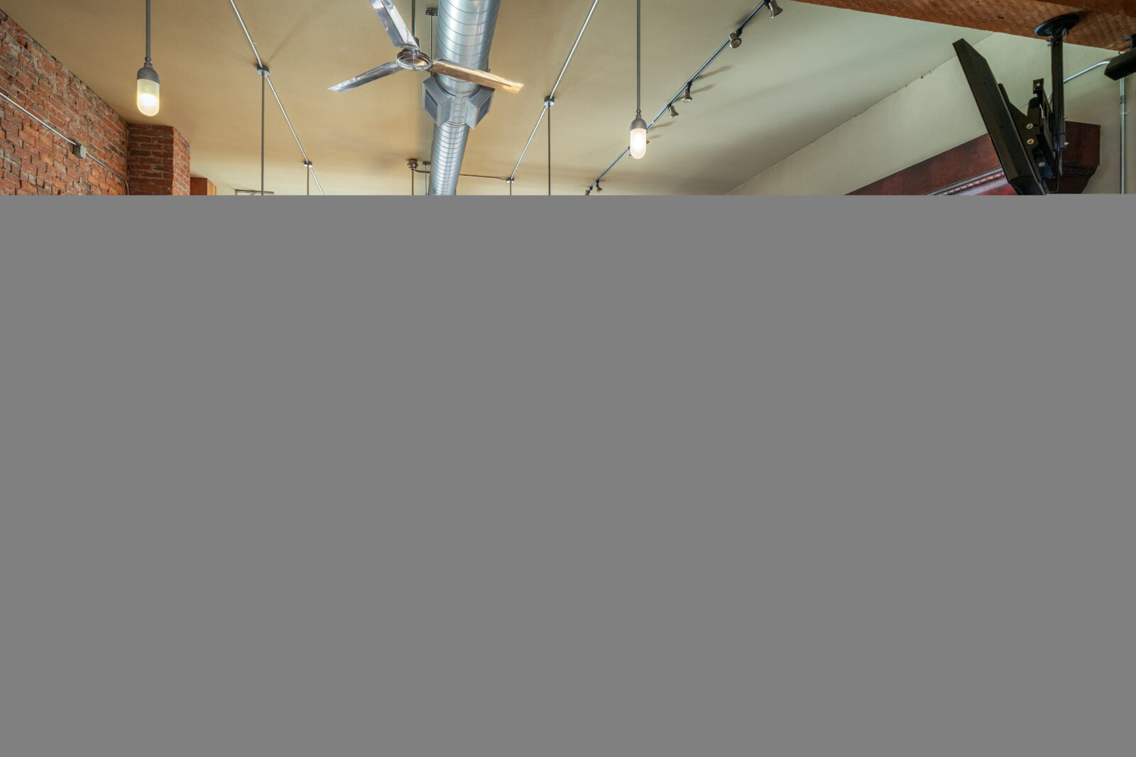 1307 Main St