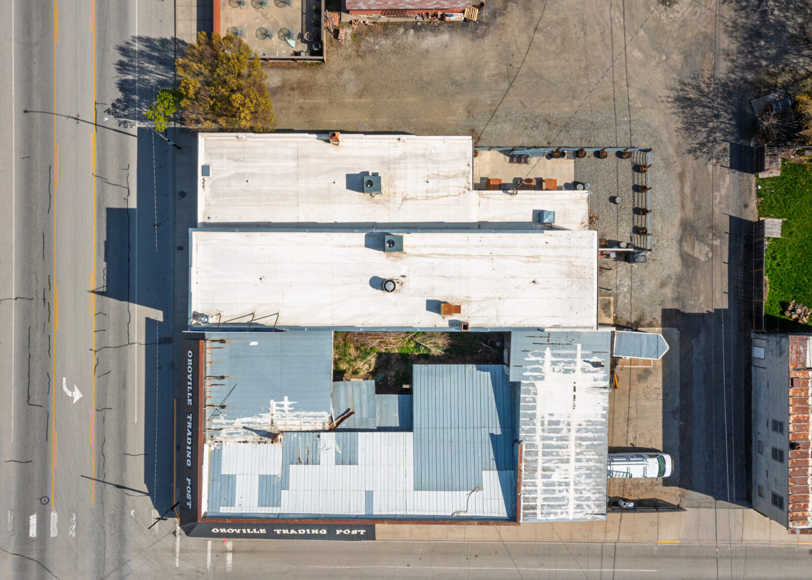 1307 Main St