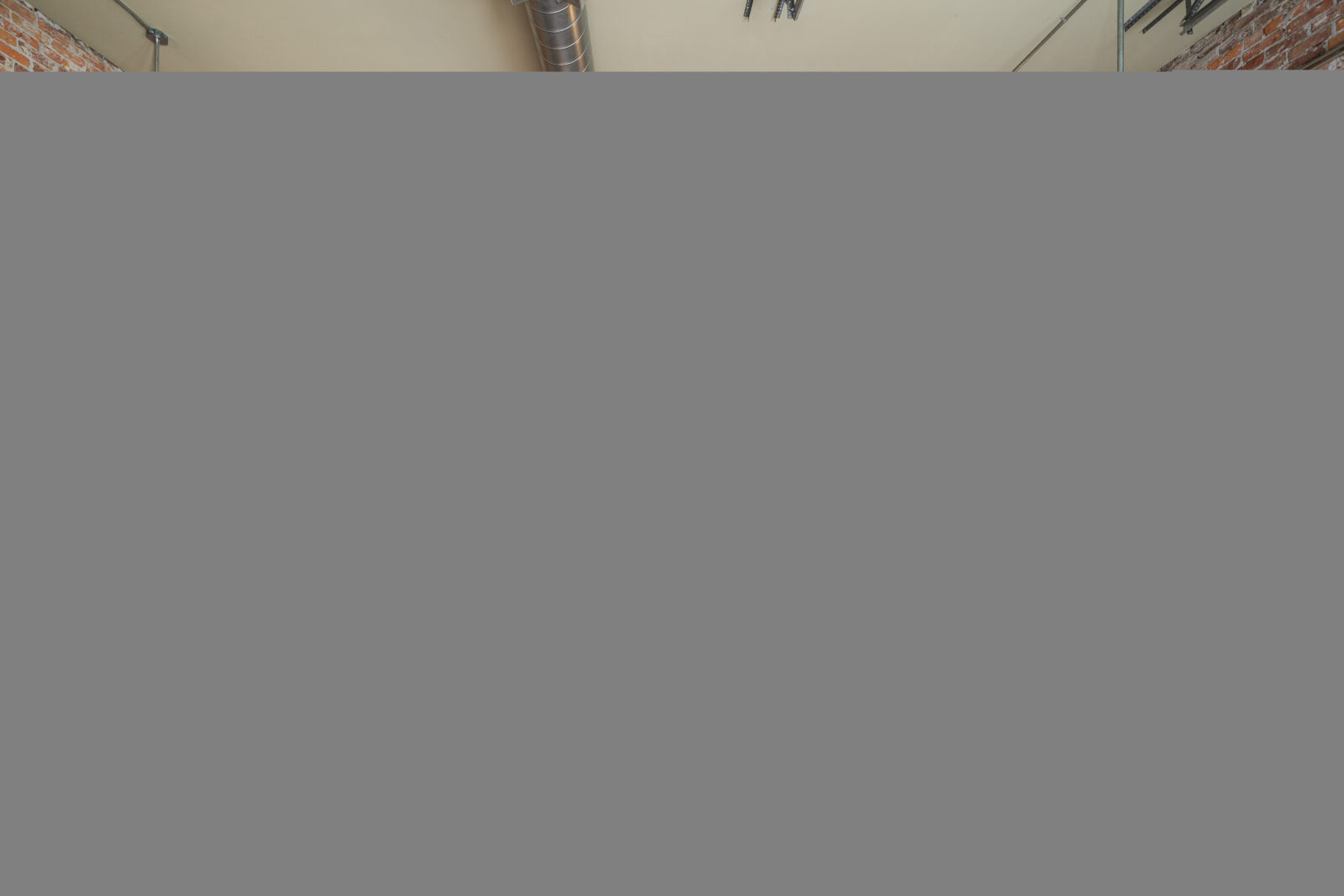 1307 Main St