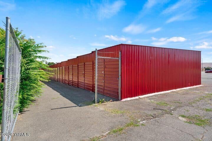 2803 W Nob Hill Blvd