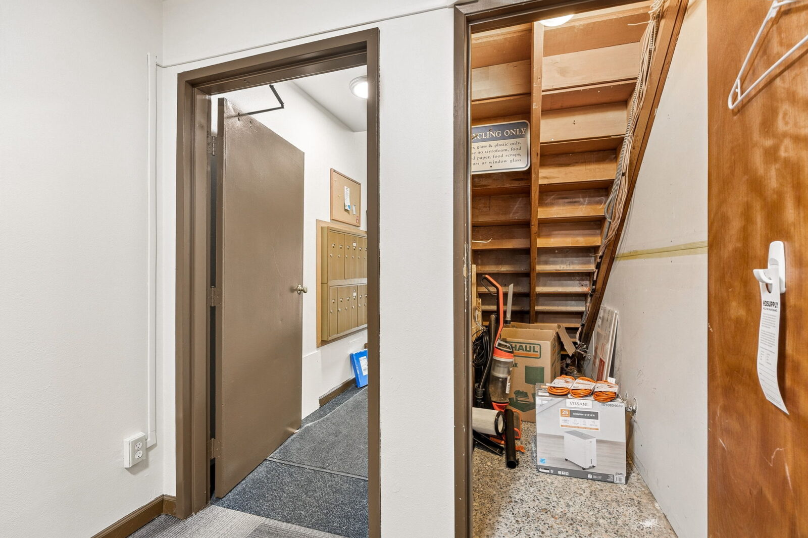 520 Summit Ave E