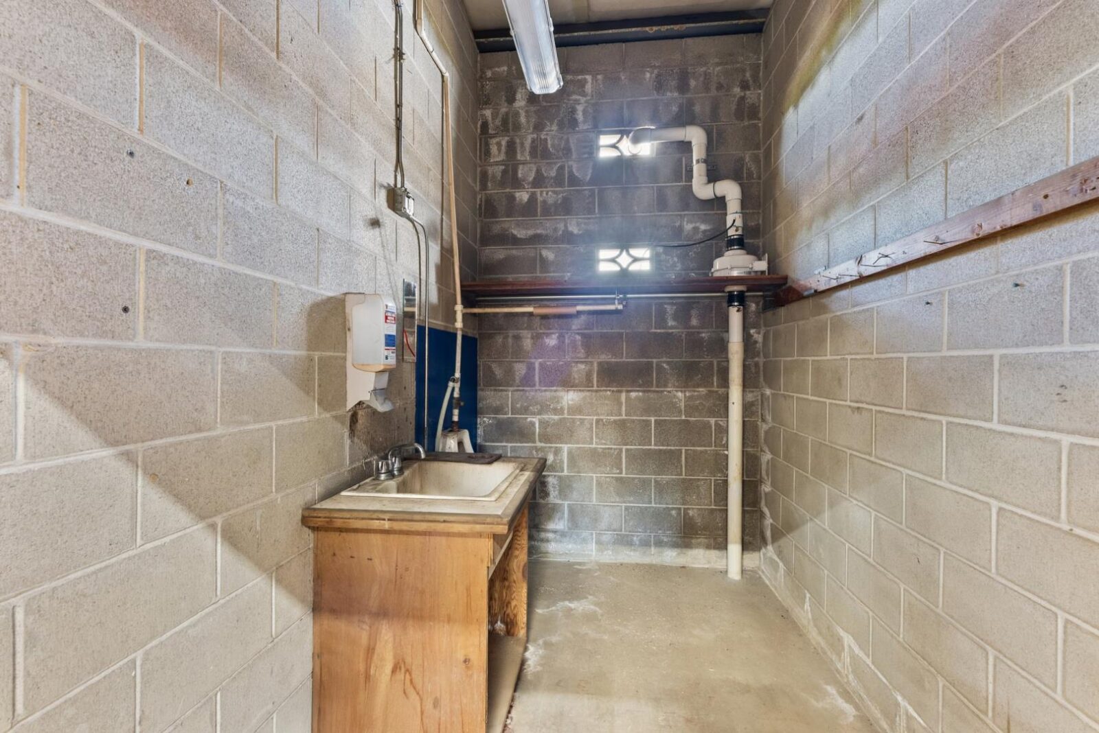 277 Hamilton Rd