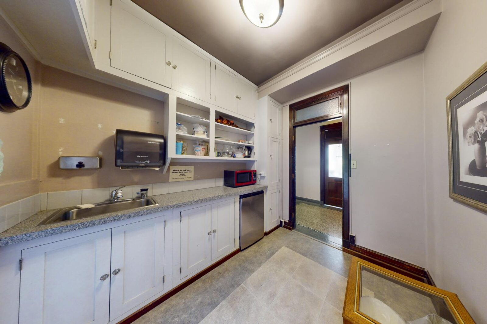 203 4th Ave E