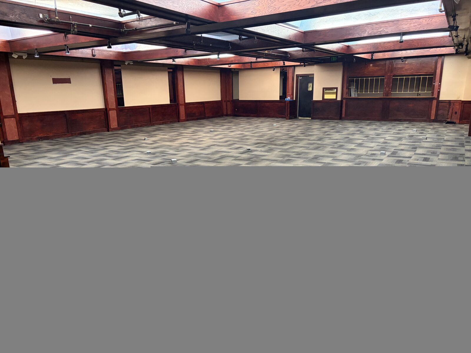 15743 Ambaum Blvd. SW