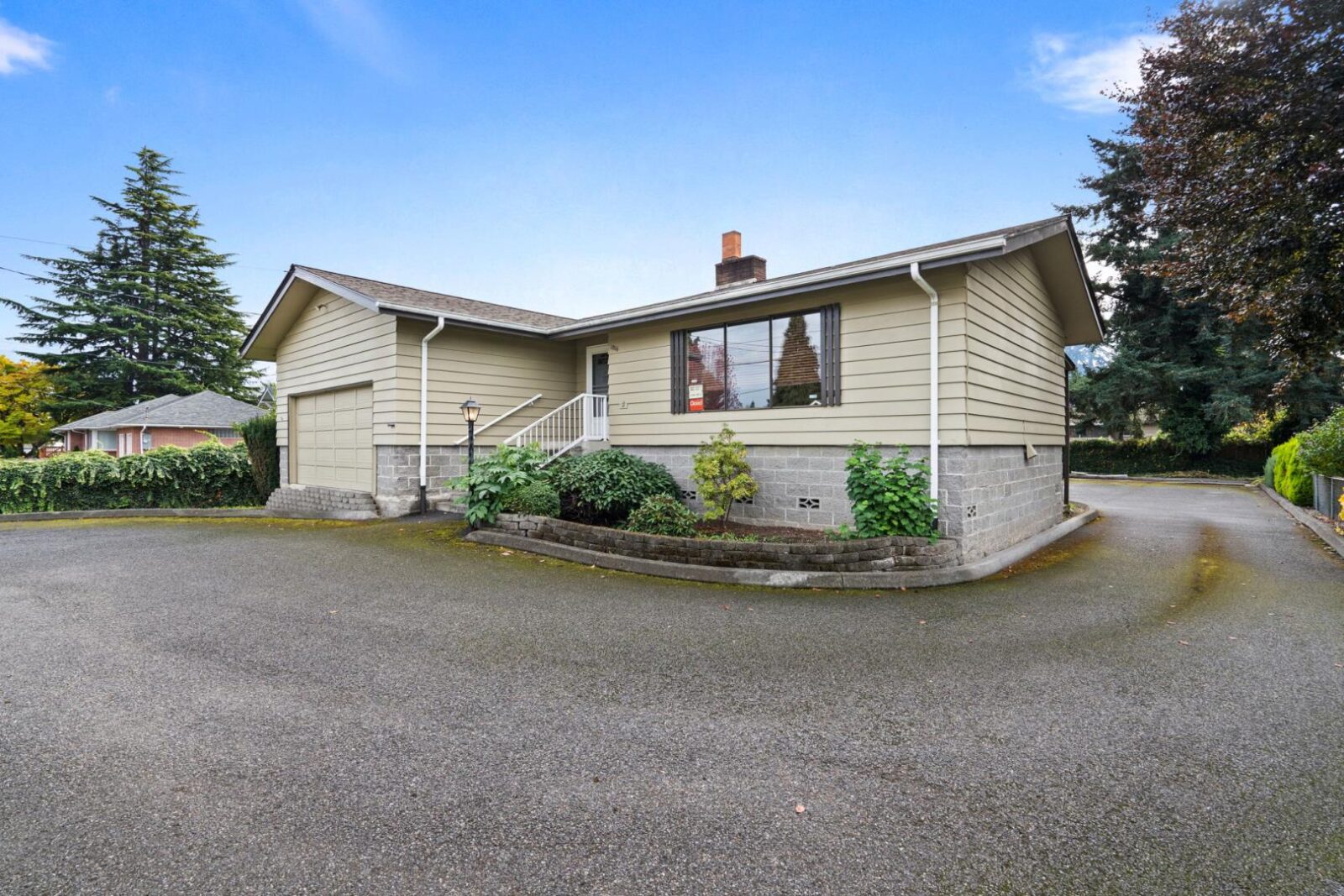 1016 Mellen St