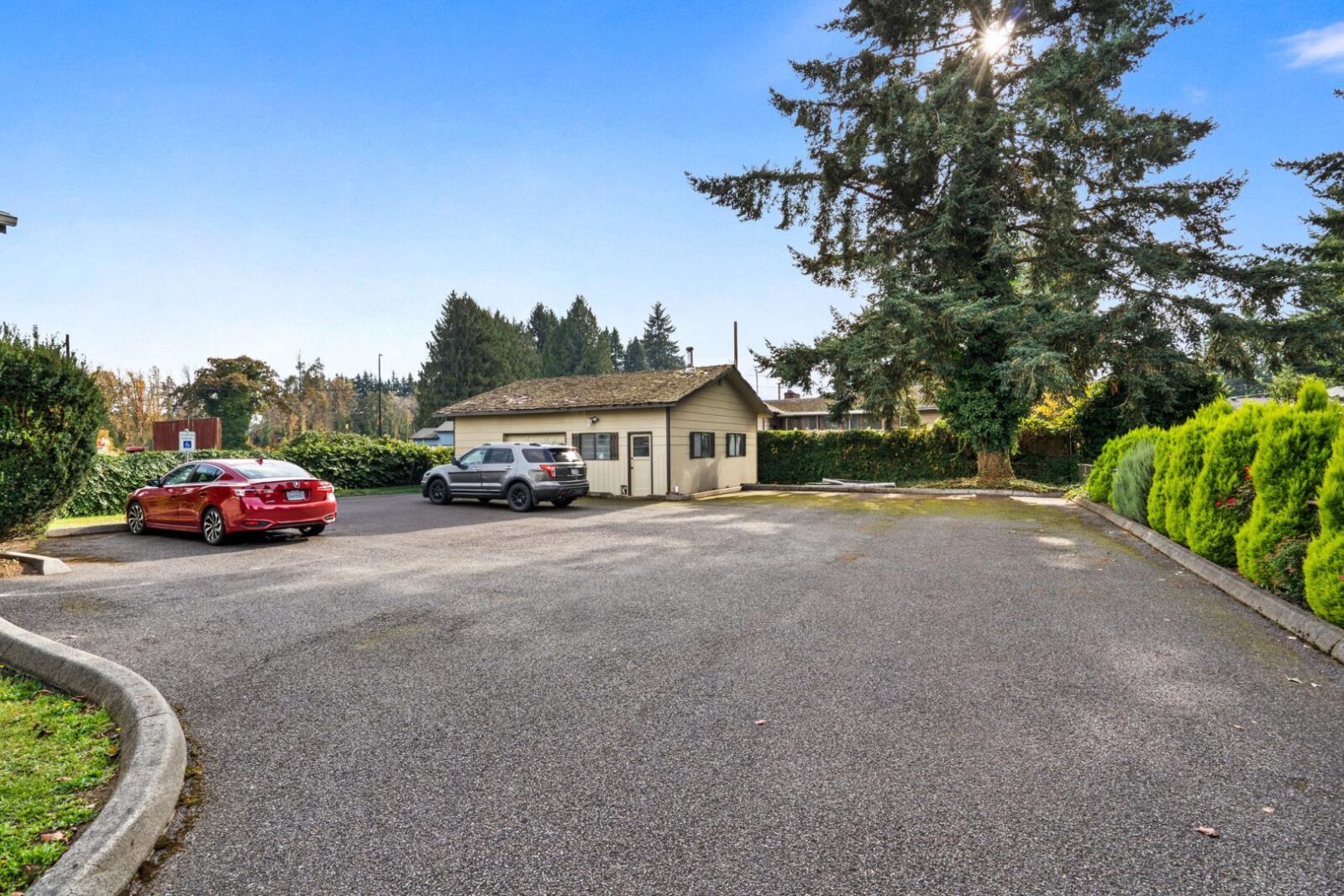 1016 Mellen St