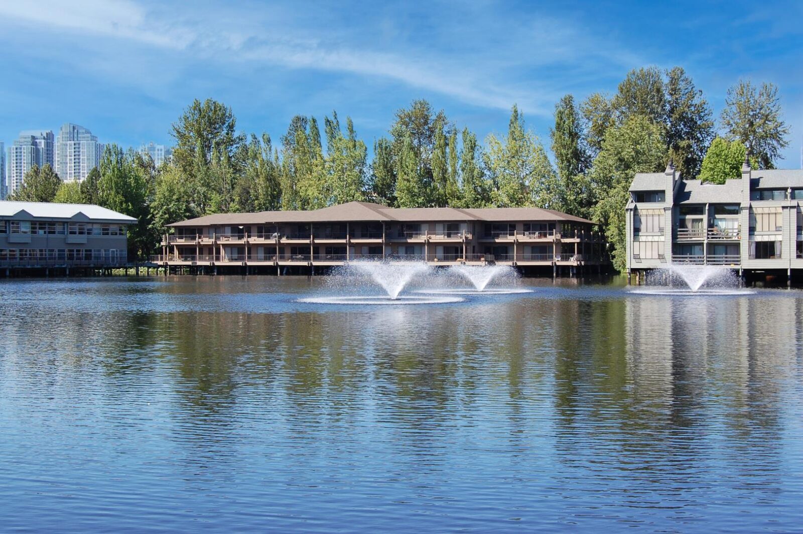 9 Lake Bellevue Dr 118