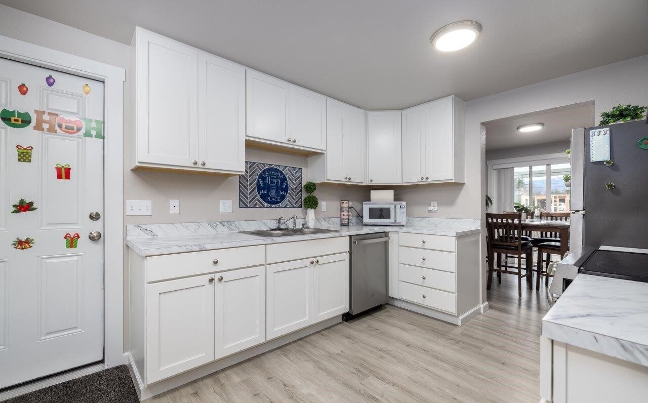 401 Stanford Dr