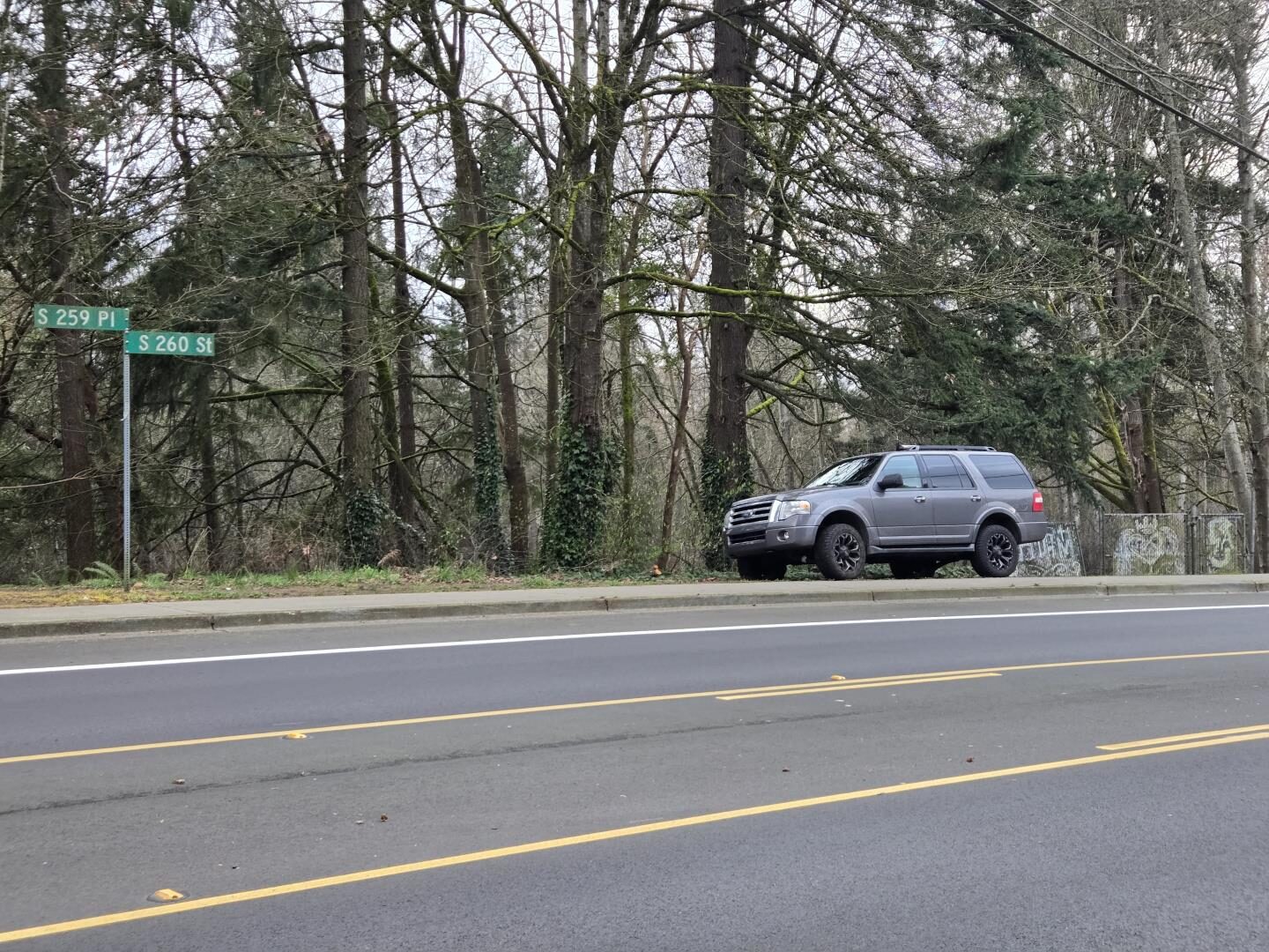 S 260th St