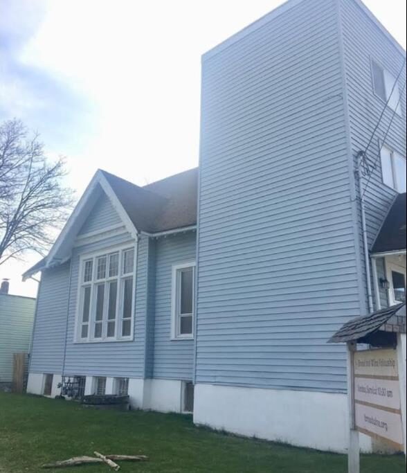 310 Gladstone St