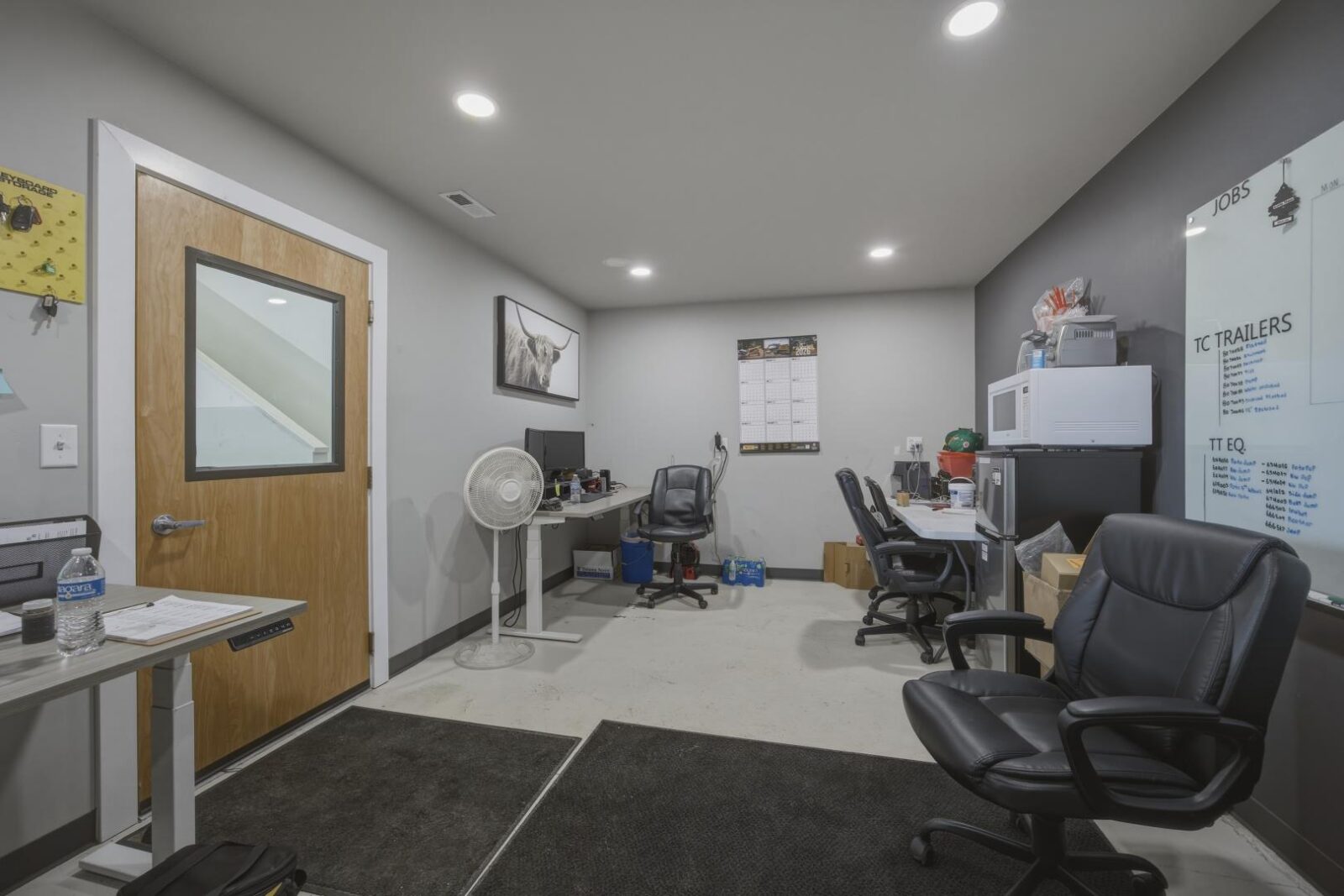 2213 Henderson Loop