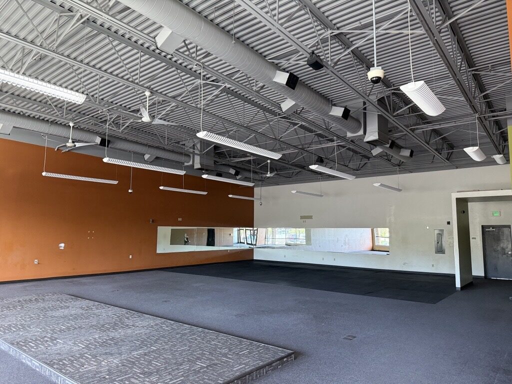 101 E Hastings Rd