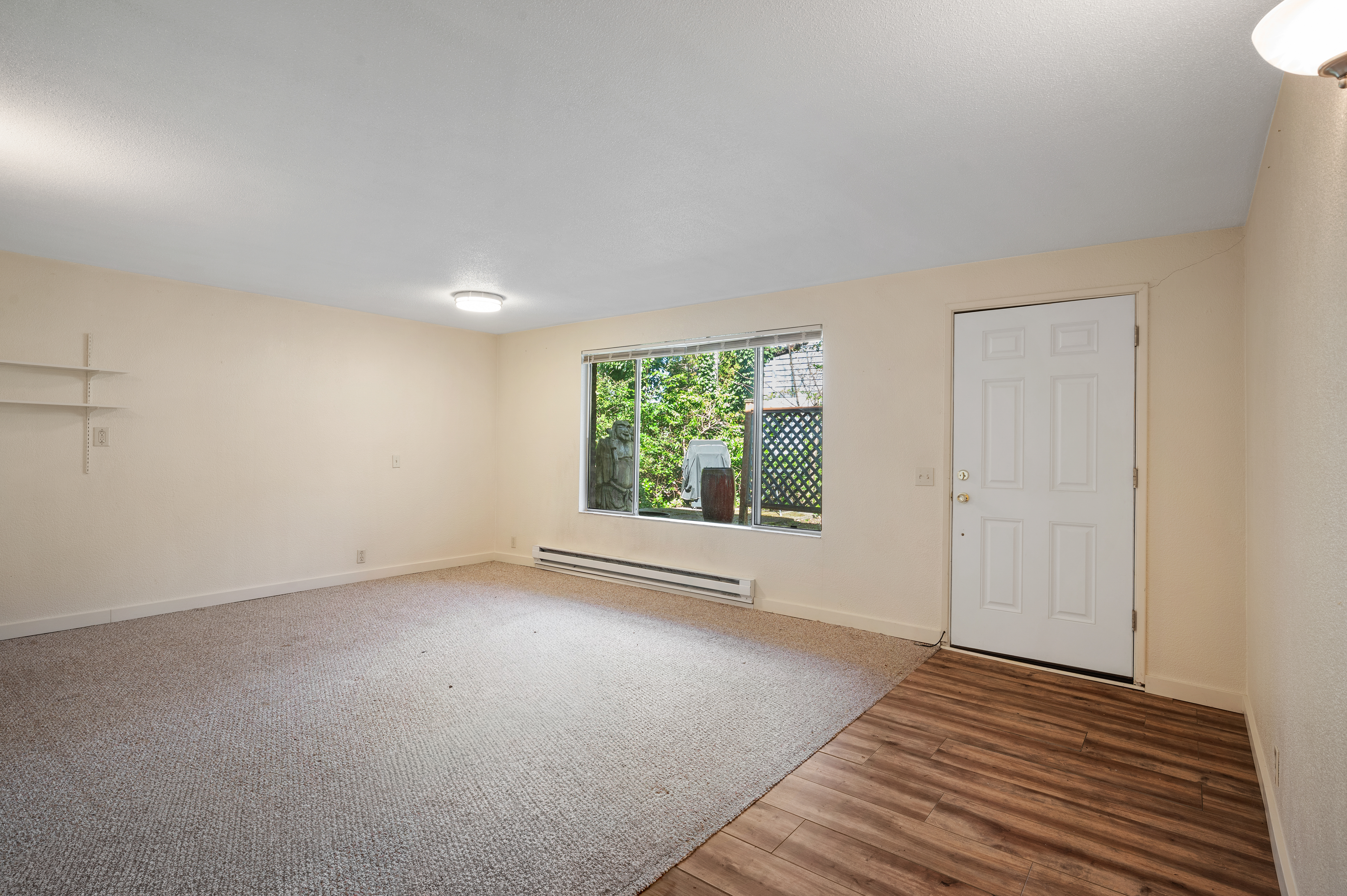 318 3rd Ave S