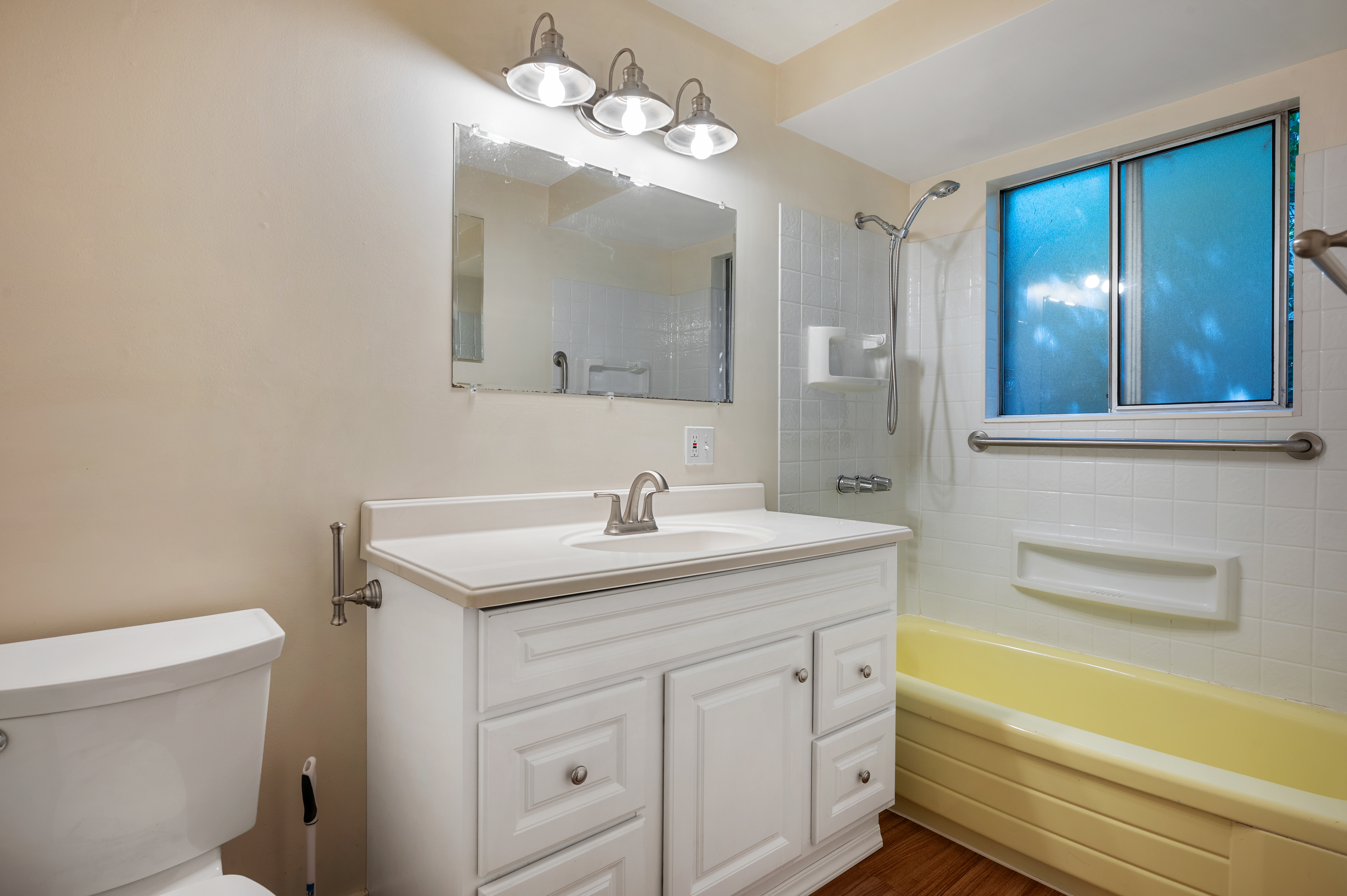 318 3rd Ave S