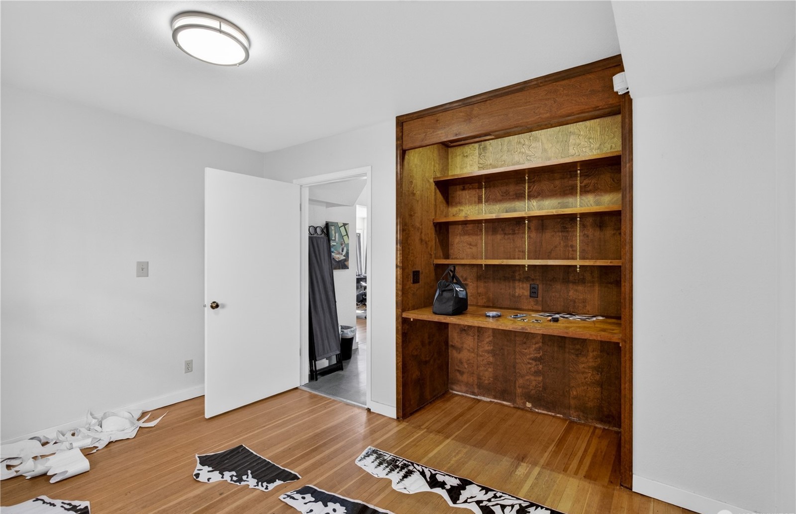 338 S Mission St
