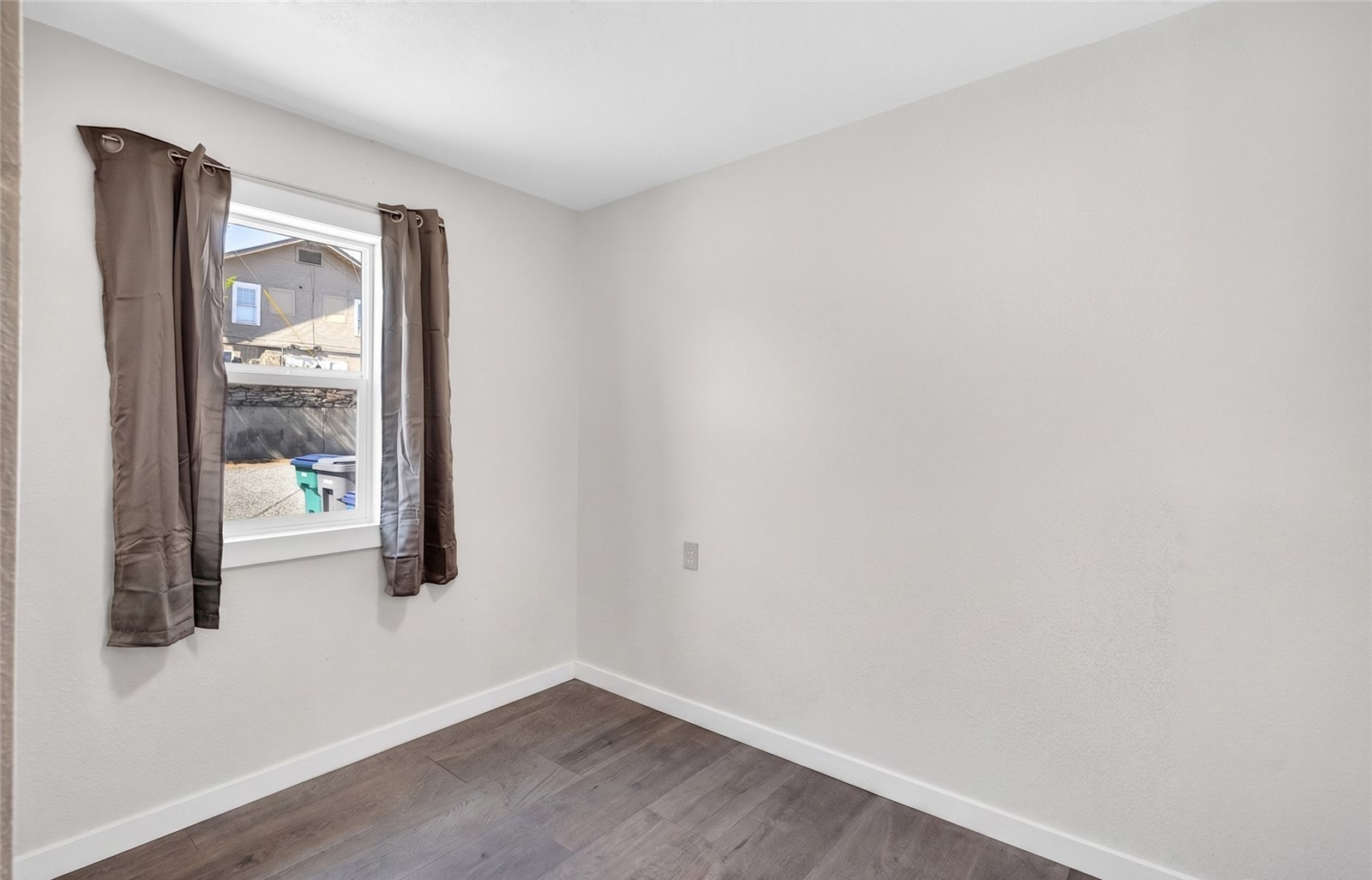 338 S Mission St